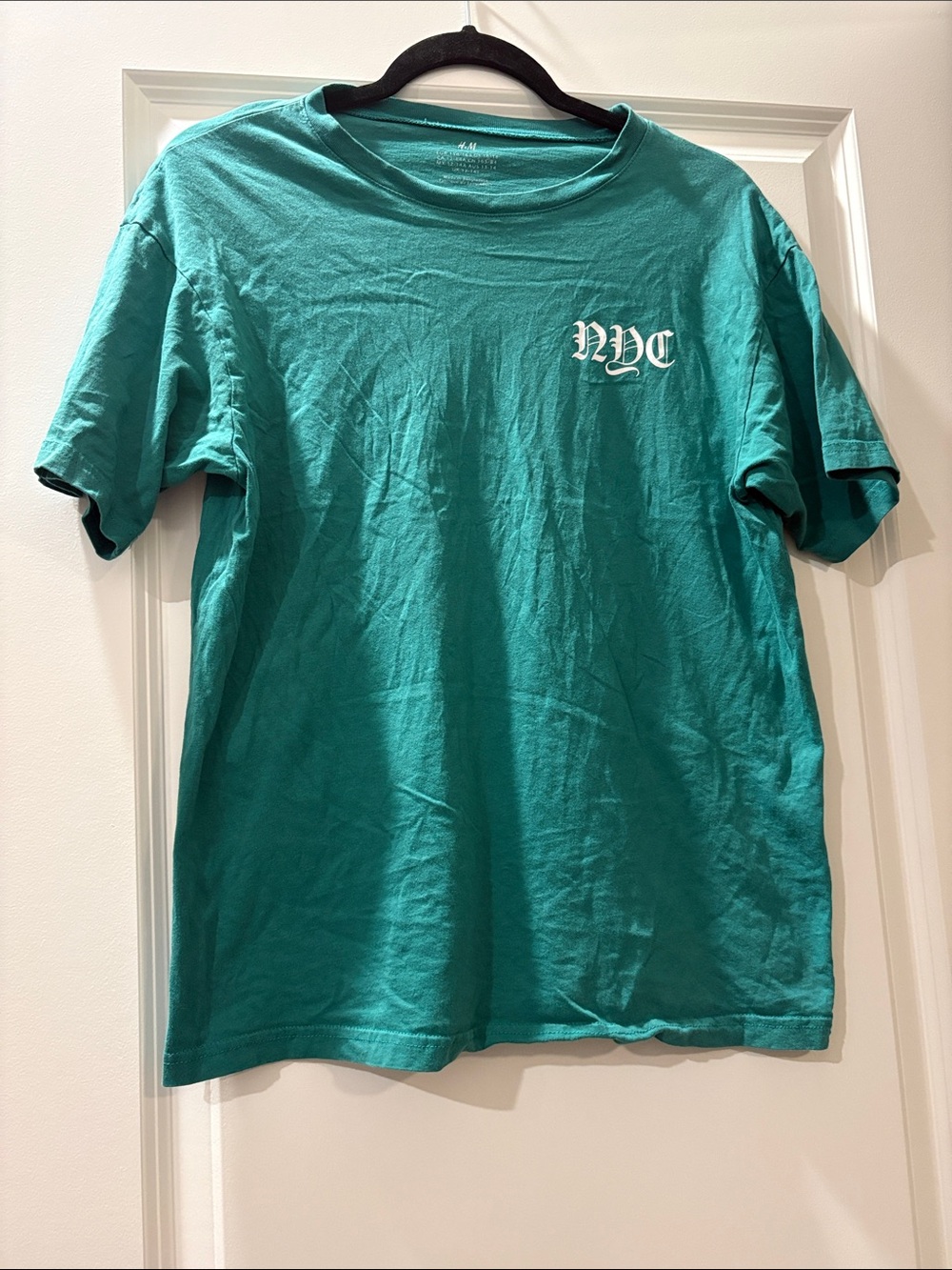 H&M Teal Short Sleeve Tee with White NYC Script Size 16/18